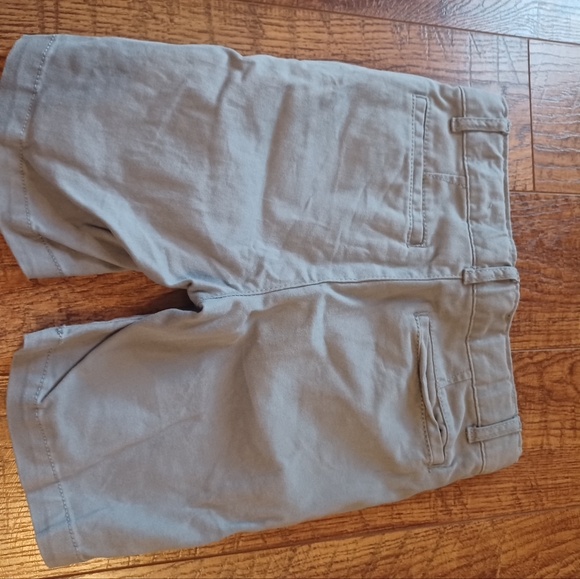 The Children's Place Gray Uniform Shorts Adjustable Waist Boy Sz 5 - Picture 4 of 4